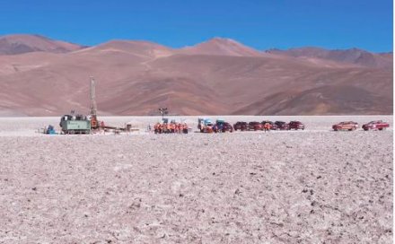 Codelco adquiere el 100% de acciones de empresa australiana para explotar litio en el Salar de Maricunga