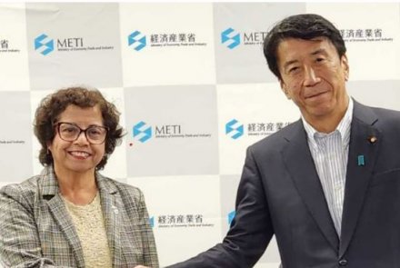 Ministra Williams firma acuerdo de cooperación con Japón